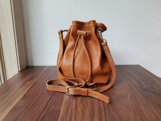 Westonka Community Ed (OCT): Hand Sewn Leather Bags: Market Tote or Bucket Bag (1 of 2)
