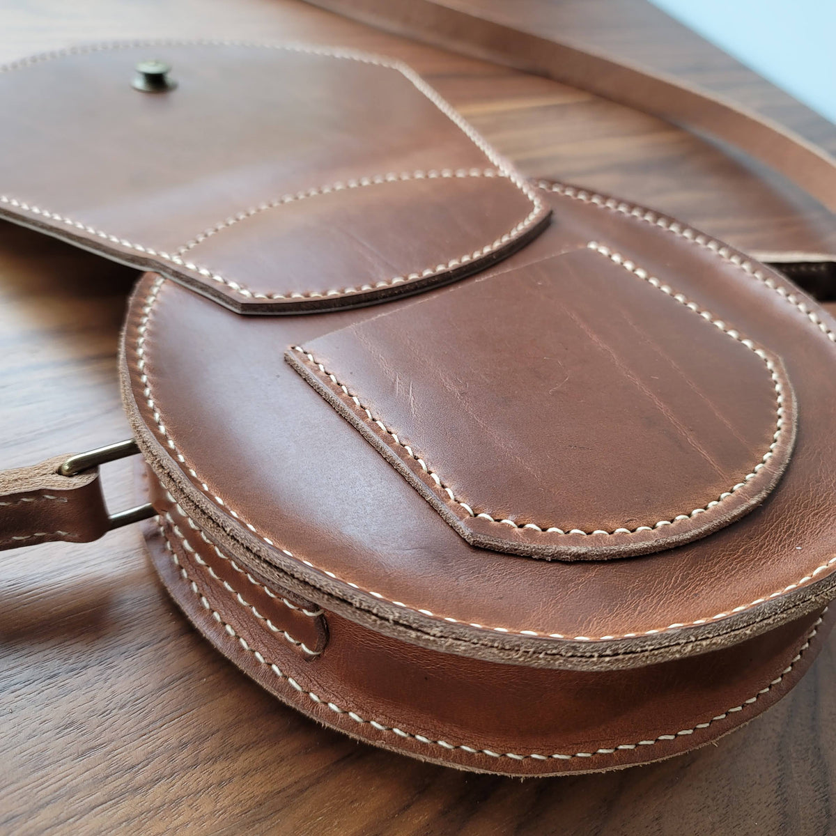 Avon Hills: Full-Day Leather Projects - Tote Bags & More - December